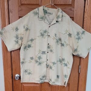 Tommy Bahama Floral Short Sleeve Button-Up Shirt